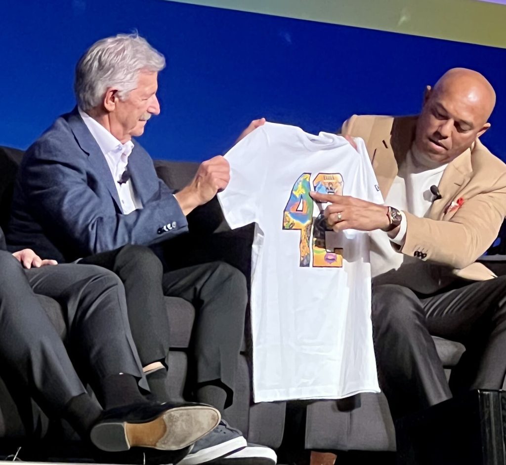 Enter Sandman - Atlantic's Larry Weiss welcomes Mariano Rivera at EFI ...